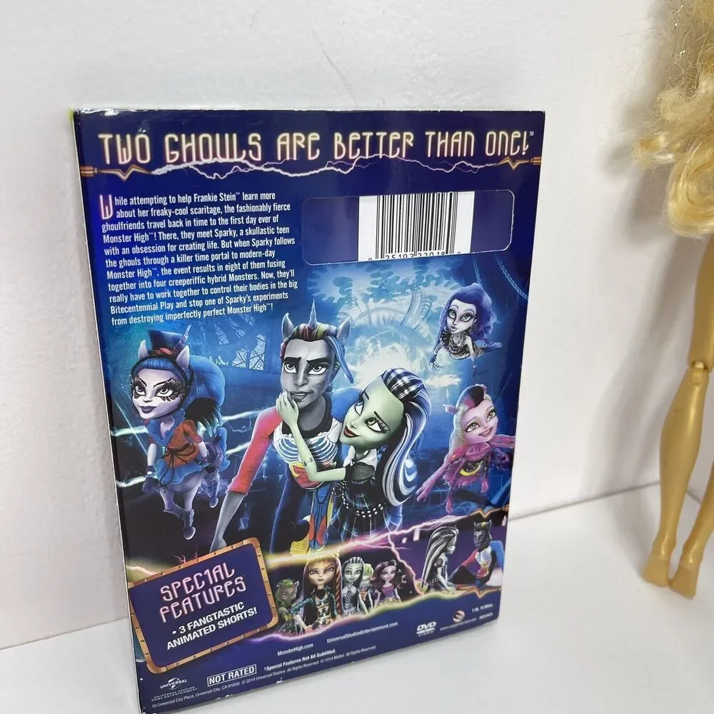 Monster High Dolls Bundle Spectra Dayna , Disney Descendants, Movie,